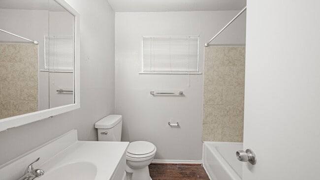 Building Photo - 5411 Lorraine Dr