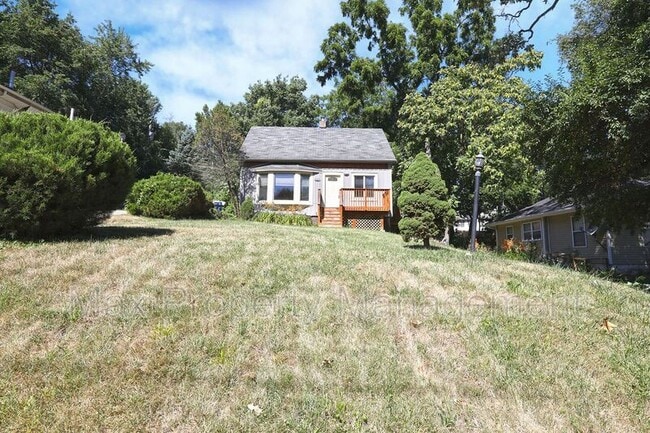 Building Photo - 660 27th St