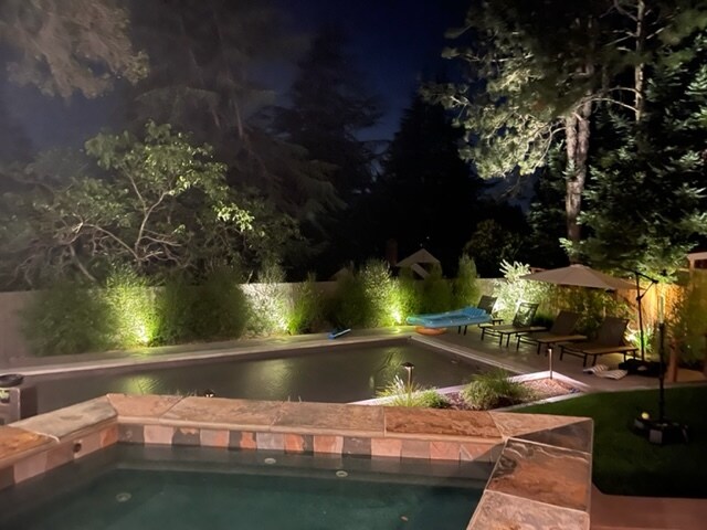 Building Photo - 50 Oakcrest Ct