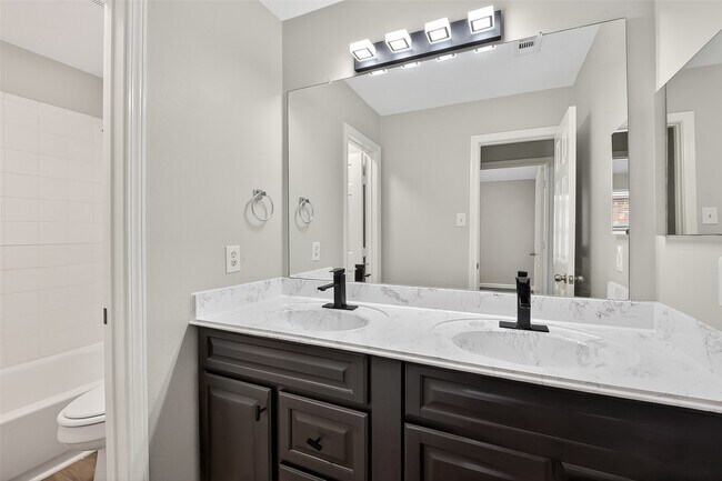 Building Photo - 16311 Yabbie Dr