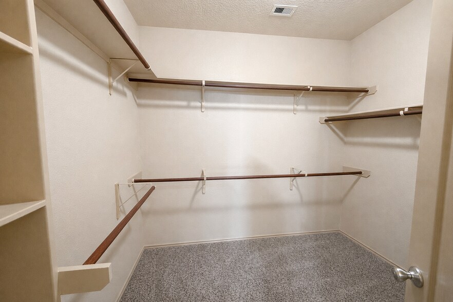 Building Photo - 11922 Harristown Drive