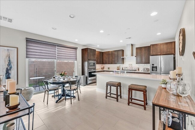 Building Photo - Experience True Luxury Living In The Heart Of Summerlin