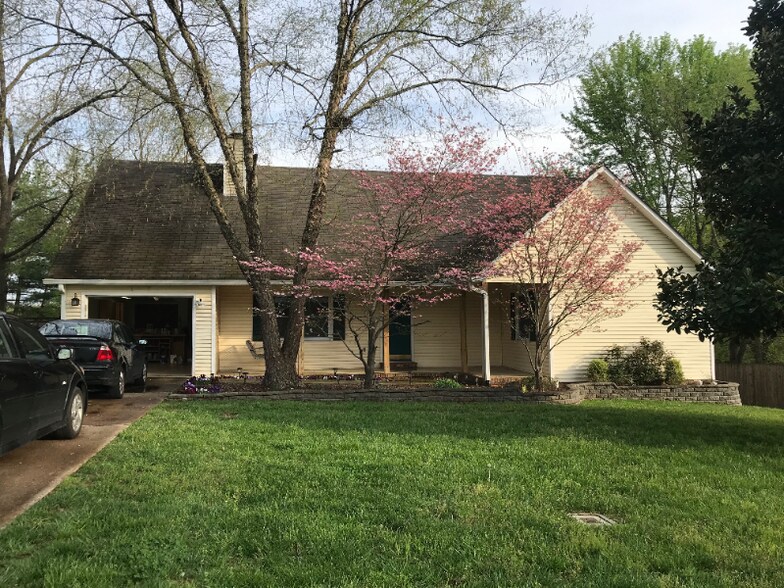 Primary Photo - 109 Turnbrook Ct