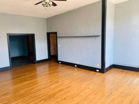 Living room - 146 W Main St