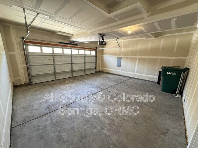 Building Photo - 7622 Jack Pne Grv
