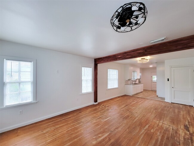 Building Photo - 2816 Elser St