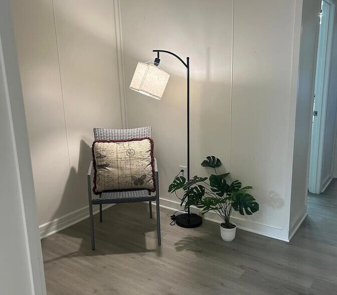 Building Photo - 92 Pennsylvania Ave