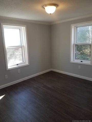 Building Photo - Stunning Remodeled 2 bed 1 bath duplex loc...