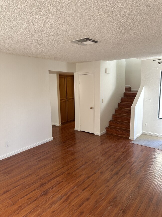 Building Photo - 9521 Sunken Reef Cir