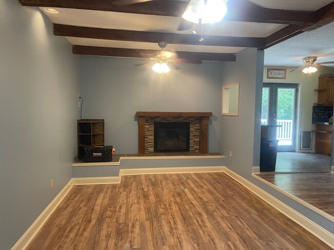 Building Photo - 1207 Cherokee Dr