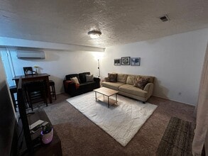 Building Photo - 1B/1B Pet Friendly Apartment South of BYU
