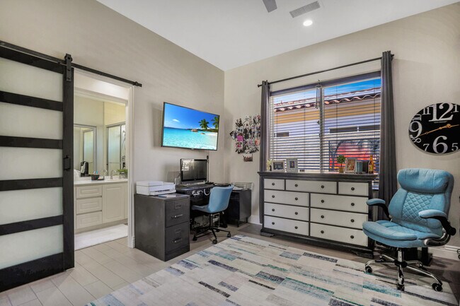 Building Photo - 860 Mission Creek Dr