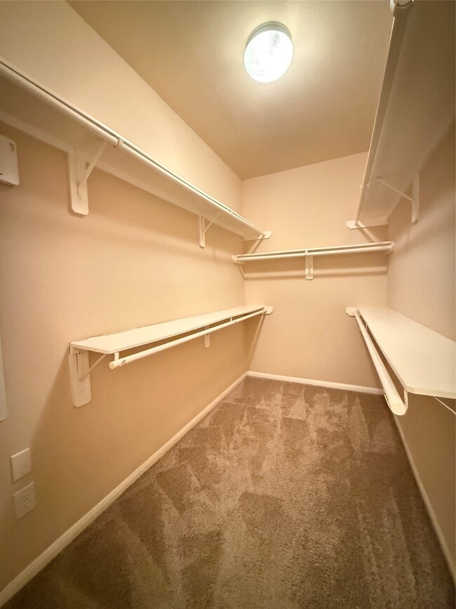 Building Photo - 8206 Malago Point Dr