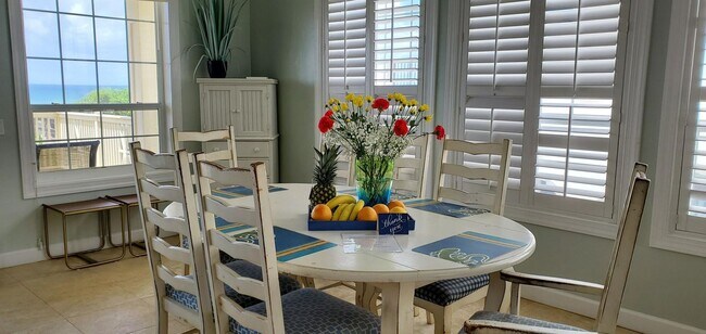 Building Photo - Beautiful 7-Bedroom Beachfront Home on 30A