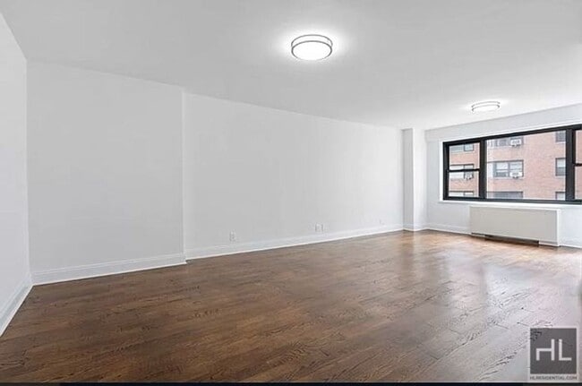Building Photo - 405 E 56th St