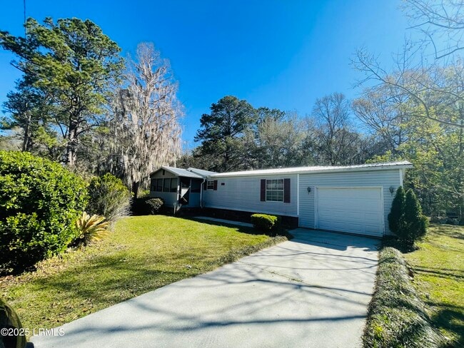 Building Photo - 153 Middlefield Cir