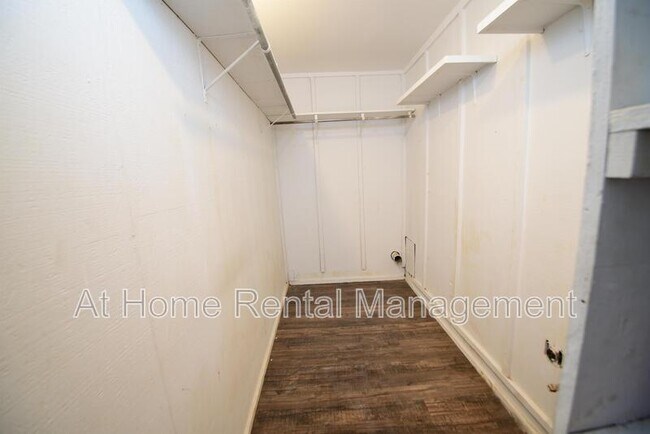 Building Photo - 14159 E 26th St