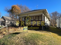 Building Photo - 2 bedrooms 1 bathroom house