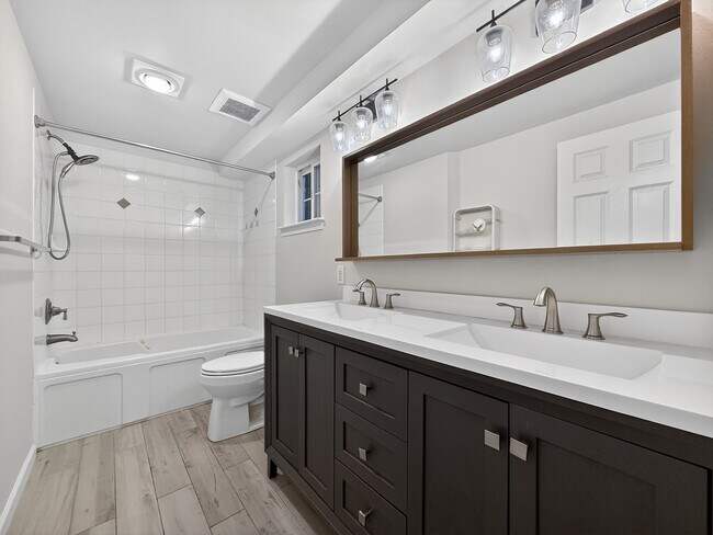 Building Photo - 4418 Corliss Ave N