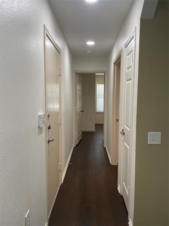 Building Photo - 1513 Coriander Dr