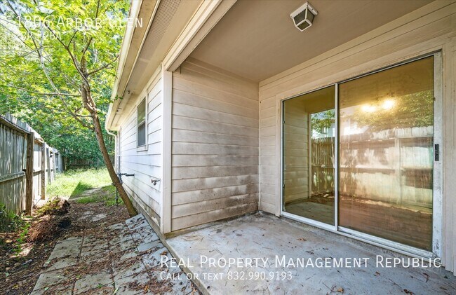 Building Photo - 1806 Arbor Glen