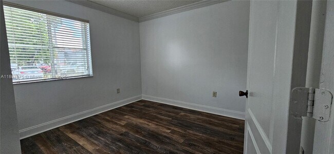 Building Photo - 4736 NW 114th Ave