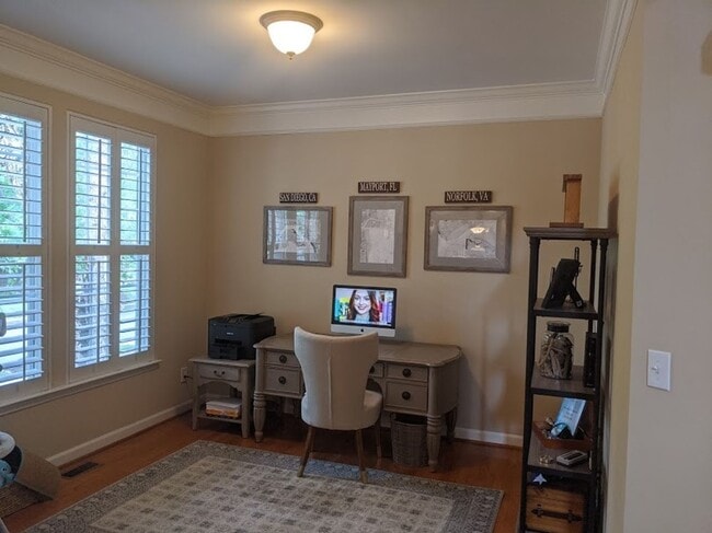 Building Photo - Birkdale Village with Fenced Yard-Huntersv...