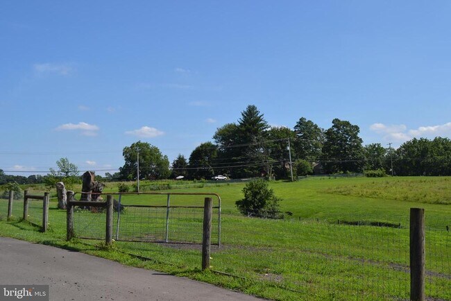 Building Photo - 2616 Rushland Rd
