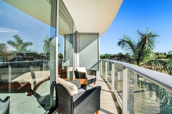 Building Photo - 488 NE 18th St