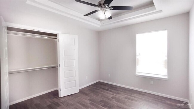 Building Photo - 13 Cathedral Hl