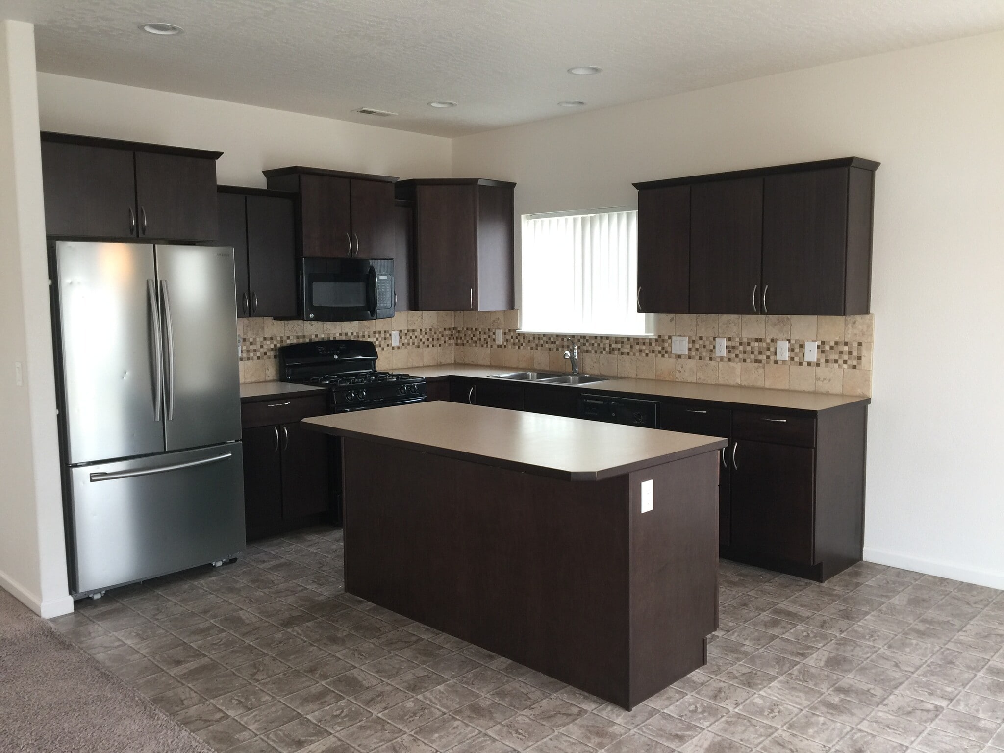 Building Photo - 1449 SW Sagebrush Ln