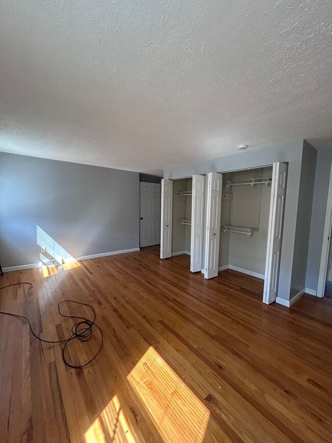 Building Photo - 1220-1224 Termon Ave