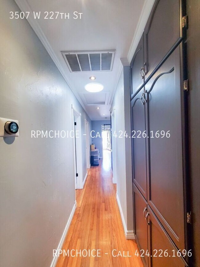 Building Photo - 3507 W 227th St
