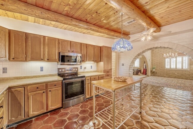 Building Photo - 1224 Sur Este Ave