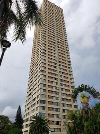 Building Photo - Century Park Plaza Condo - 1 bedroom, 1 bath, 1 parking - Avail 11/9/24
