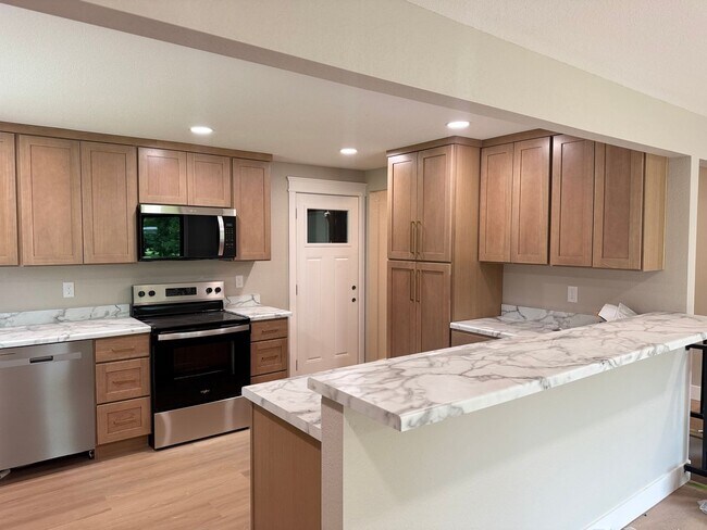 Building Photo - Italian Estates Property Management