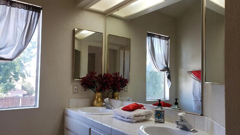 Building Photo - 1213 Jasmine St