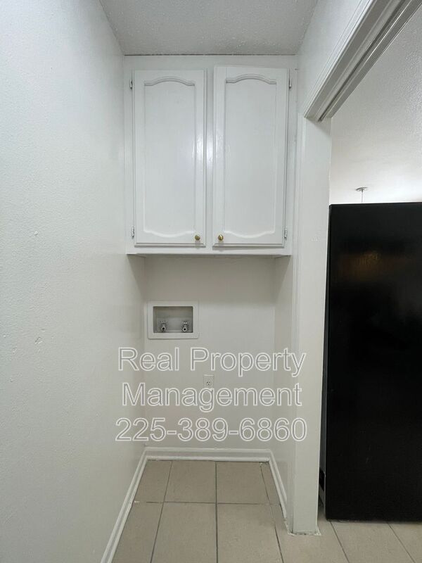 Building Photo - 1511 Cristy Dr