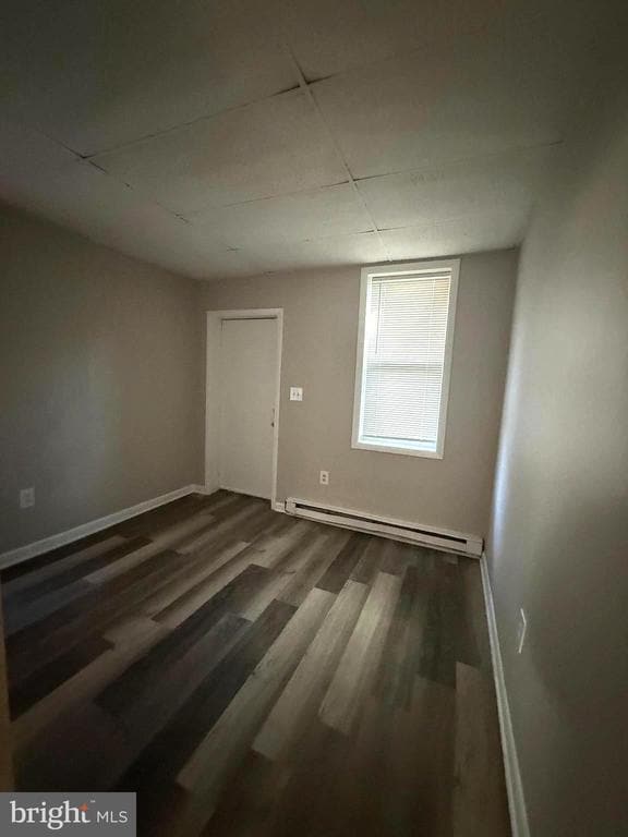 Building Photo - 106 N Market St