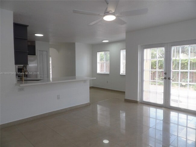 Building Photo - 5411 SW 158th Ct