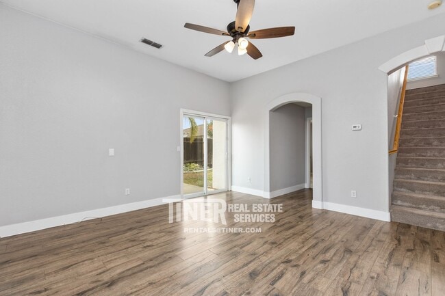 Building Photo - 1981 Amber Fields Way