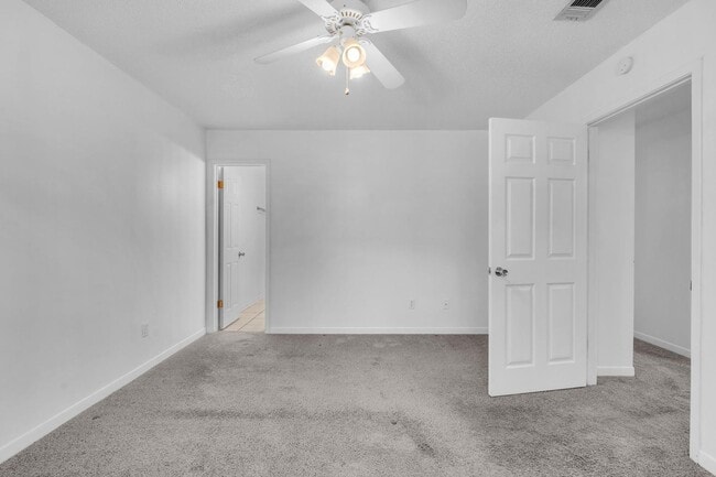 Building Photo - Charming 2 Bedroom Florida Cottage in Convenient Location!!