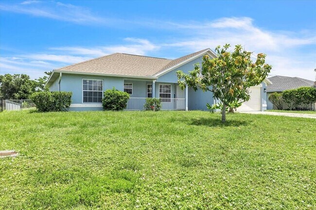 Building Photo - 1708 Blue Lake Cir