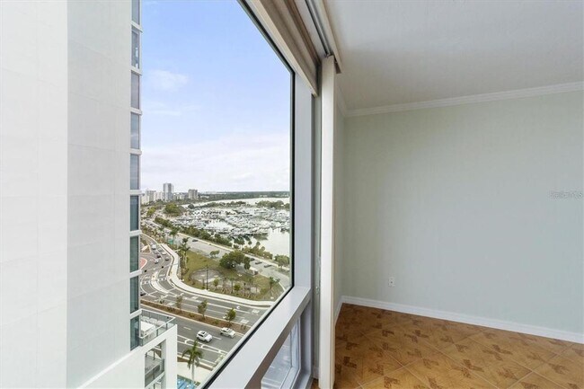 Building Photo - 1111 N Gulfstream Ave