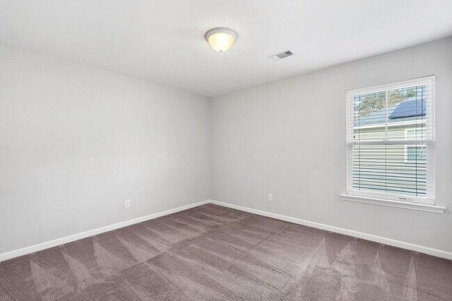 Building Photo - 137 Spoonbill Cir