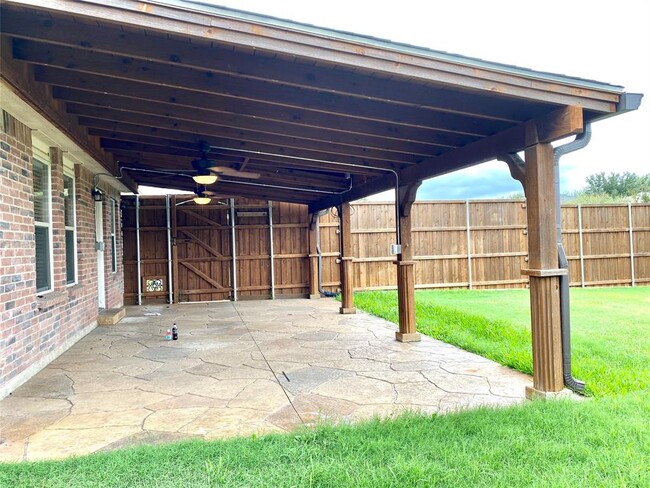 Building Photo - 1416 Lonesome Dove Trail