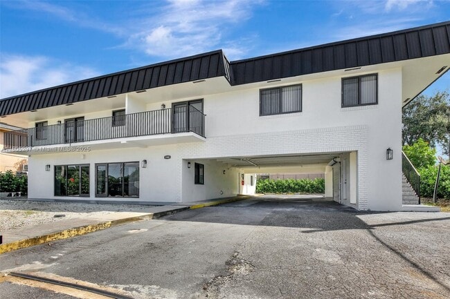Primary Photo - 5980 SW 40th Ave