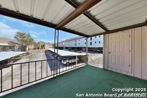 Building Photo - 102 Ruelle