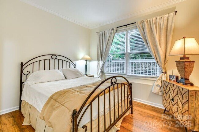 Building Photo - 220 Stoney Fls Lp