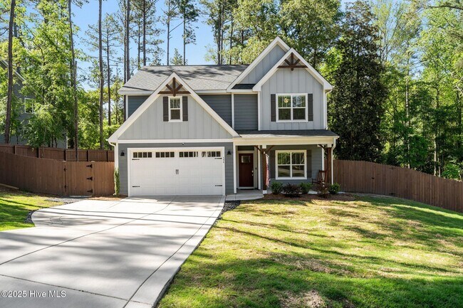 Primary Photo - 594 E L Ives Dr